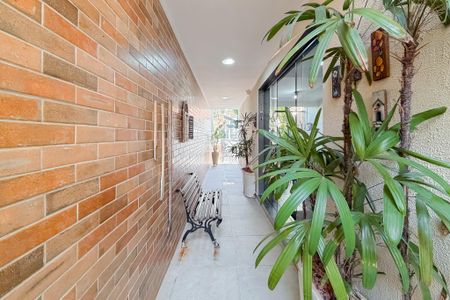 Área Externa - Corredor de casa à venda com 3 quartos, 150m² em Jardim Vila Mariana, São Paulo