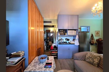 Studio à venda com 29m², 1 quarto e 1 vaga Studio à venda com 29m², 1 quarto e 1 vagaStudio