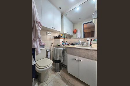 Studio à venda com 29m², 1 quarto e 1 vaga Studio à venda com 29m², 1 quarto e 1 vagaBanheiro