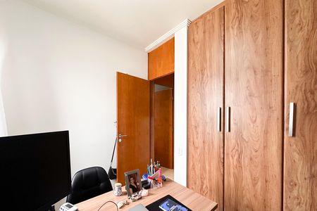 Apartamento à venda com 60m², 3 quartos e 2 vagas Apartamento à venda com 60m², 3 quartos e 2 vagasQuarto 3