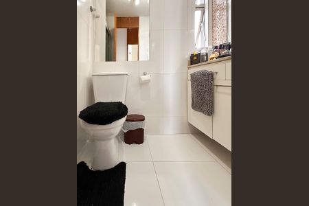 Apartamento à venda com 60m², 3 quartos e 2 vagas Apartamento à venda com 60m², 3 quartos e 2 vagasBanheiro Social