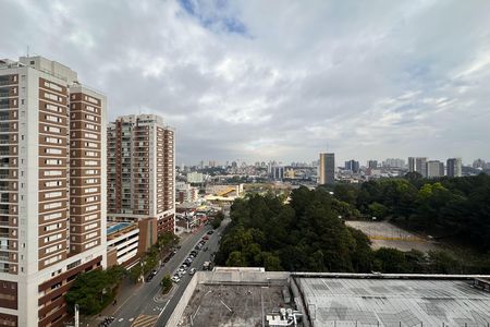Apartamento à venda com 60m², 3 quartos e 2 vagas Apartamento à venda com 60m², 3 quartos e 2 vagasVista do Quarto 2
