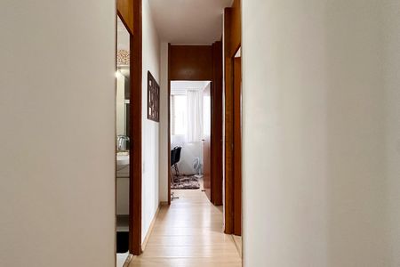 Apartamento à venda com 60m², 3 quartos e 2 vagas Apartamento à venda com 60m², 3 quartos e 2 vagasAcesso aos Quartos