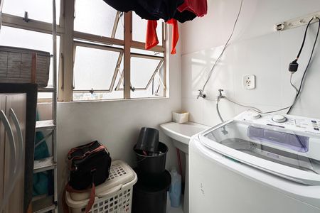 Apartamento à venda com 60m², 3 quartos e 2 vagas Apartamento à venda com 60m², 3 quartos e 2 vagasÁrea de Serviço