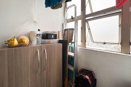 Apartamento à venda com 60m², 3 quartos e 2 vagas Apartamento à venda com 60m², 3 quartos e 2 vagasÁrea de Serviço
