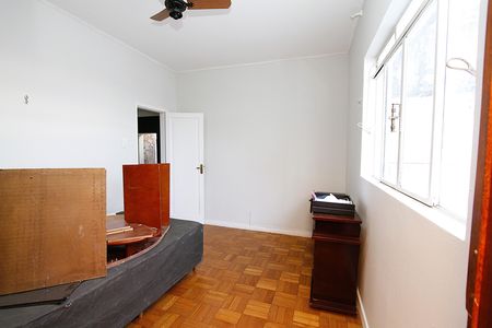 Apartamento à venda com 318m², 4 quartos e 2 vagasQuarto 1