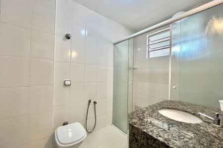 Apartamento para alugar com 75m², 2 quartos e 1 vaga Apartamento para alugar com 75m², 2 quartos e 1 vagaBanheiro