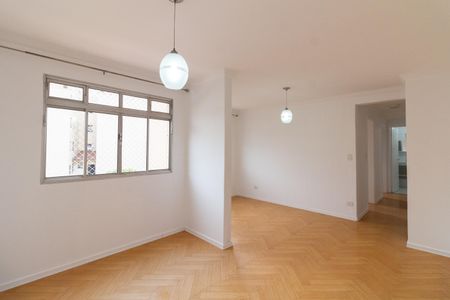 Sala de apartamento para alugar com 2 quartos, 56m² em Jardim D’abril, São Paulo
