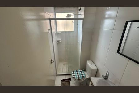 Banheiro de apartamento para alugar com 2 quartos, 42m² em Parque da Matriz, Gravataí