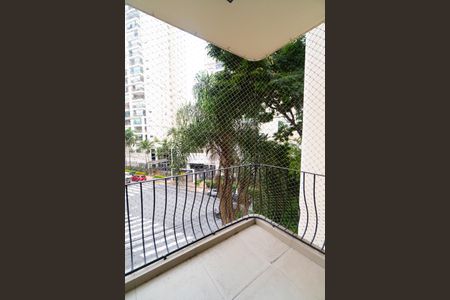 Apartamento à venda com 55m², 2 quartos e 1 vaga Apartamento à venda com 55m², 2 quartos e 1 vagaSacada da Sala