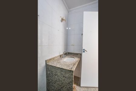 Casa para alugar com 350m², 3 quartos e 2 vagas Casa para alugar com 350m², 3 quartos e 2 vagasBanheiro da Suíte 1