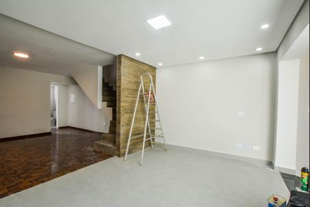 Casa para alugar com 350m², 3 quartos e 2 vagas Casa para alugar com 350m², 3 quartos e 2 vagasCozinha