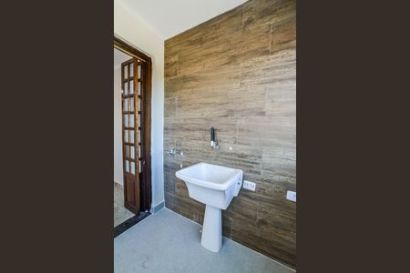 Casa para alugar com 350m², 3 quartos e 2 vagas Casa para alugar com 350m², 3 quartos e 2 vagasÁrea de Serviço
