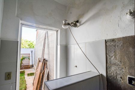 Casa para alugar com 350m², 3 quartos e 2 vagas Casa para alugar com 350m², 3 quartos e 2 vagasBanheiro de serviço
