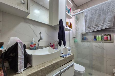Casa de condomínio à venda com 314m², 4 quartos e 4 vagas Casa de condomínio à venda com 314m², 4 quartos e 4 vagasBanheiro da Suíte