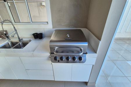 Casa de condomínio à venda com 314m², 4 quartos e 4 vagas Casa de condomínio à venda com 314m², 4 quartos e 4 vagasDetalhe da Churrasqueira