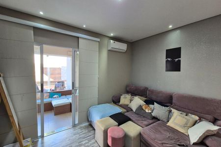 Casa de condomínio à venda com 314m², 4 quartos e 4 vagas Casa de condomínio à venda com 314m², 4 quartos e 4 vagasSala