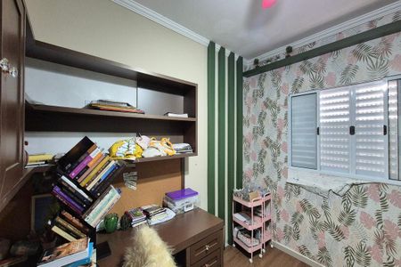 Casa de condomínio à venda com 314m², 4 quartos e 4 vagas Casa de condomínio à venda com 314m², 4 quartos e 4 vagasQuarto 1