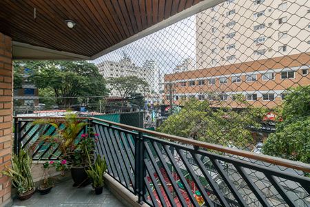 Apartamento à venda com 205m², 3 quartos e 3 vagas Apartamento à venda com 205m², 3 quartos e 3 vagasVaranda da Sala
