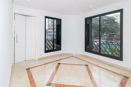 Apartamento à venda com 205m², 3 quartos e 3 vagas Apartamento à venda com 205m², 3 quartos e 3 vagasSala de Jantar