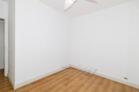 Apartamento à venda com 205m², 3 quartos e 3 vagas Apartamento à venda com 205m², 3 quartos e 3 vagasQuarto Suíte 3