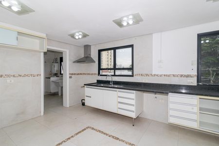 Apartamento à venda com 205m², 3 quartos e 3 vagas Apartamento à venda com 205m², 3 quartos e 3 vagasCozinha