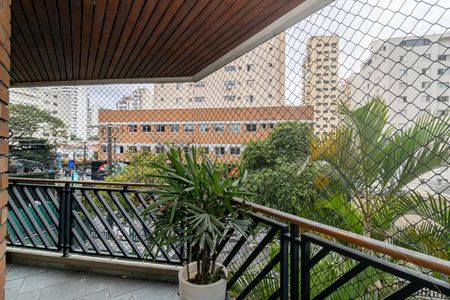 Apartamento à venda com 205m², 3 quartos e 3 vagas Apartamento à venda com 205m², 3 quartos e 3 vagasVaranda da Sala