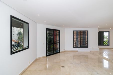 Apartamento à venda com 205m², 3 quartos e 3 vagas Apartamento à venda com 205m², 3 quartos e 3 vagasSala