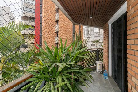Apartamento à venda com 205m², 3 quartos e 3 vagas Apartamento à venda com 205m², 3 quartos e 3 vagasVaranda da Sala