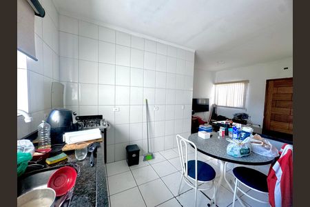 Cozinha de casa para alugar com 2 quartos, 44m² em Vila Itapoan, Guarulhos