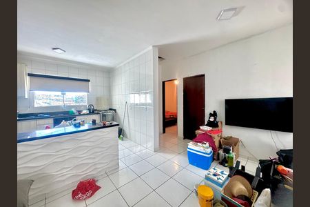 Sala de casa para alugar com 2 quartos, 44m² em Vila Itapoan, Guarulhos