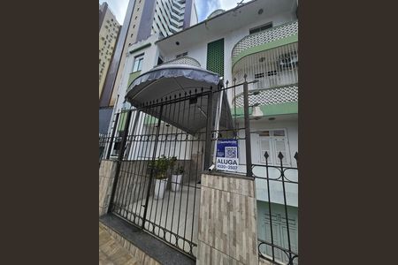 plaquinha Instalada  de apartamento para alugar com 2 quartos, 92m² em Graça, Salvador