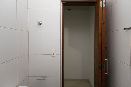 Banheiro  de casa para alugar com 1 quarto, 50m² em Vila Constança, São Paulo