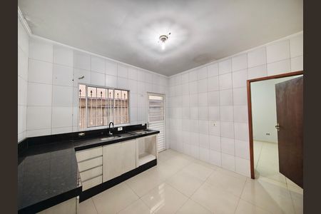 Cozinha de casa para alugar com 1 quarto, 50m² em Vila Constança, São Paulo