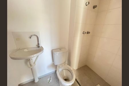 Apartamento à venda com 40m², 2 quartos e sem vaga Apartamento à venda com 40m², 2 quartos e sem vagaBanheiro