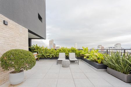 Studio para alugar com 24m², 1 quarto e sem vaga Studio para alugar com 24m², 1 quarto e sem vagaPiscina