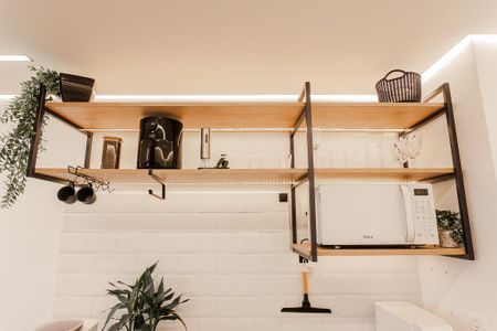 Cozinha de kitnet/studio para alugar com 1 quarto, 28m² em Pinheiros, São Paulo