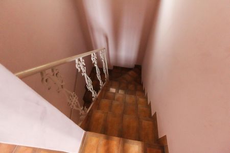 Escada de casa à venda com 3 quartos, 200m² em Guaianases, São Paulo
