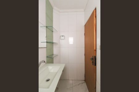 Casa à venda com 200m², 3 quartos e 2 vagas Casa à venda com 200m², 3 quartos e 2 vagasLavabo