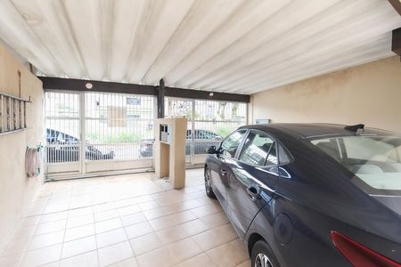 Garagem de casa à venda com 3 quartos, 200m² em Guaianases, São Paulo