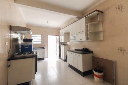 Cozinha de casa à venda com 3 quartos, 200m² em Guaianases, São Paulo