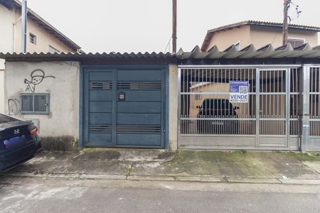 Fachada de casa à venda com 3 quartos, 200m² em Guaianases, São Paulo