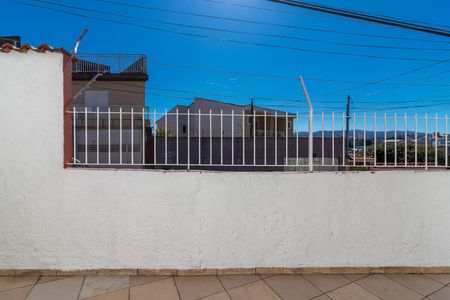 Casa para alugar com 150m², 3 quartos e 2 vagas Casa para alugar com 150m², 3 quartos e 2 vagasCorredor de Entrada