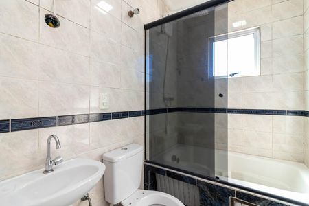 Casa para alugar com 150m², 3 quartos e 2 vagas Casa para alugar com 150m², 3 quartos e 2 vagasBanheiro da Suíte