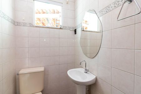 Casa para alugar com 150m², 3 quartos e 2 vagas Casa para alugar com 150m², 3 quartos e 2 vagasBanheiro 2