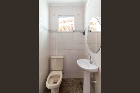 Casa para alugar com 150m², 3 quartos e 2 vagas Casa para alugar com 150m², 3 quartos e 2 vagasBanheiro 2