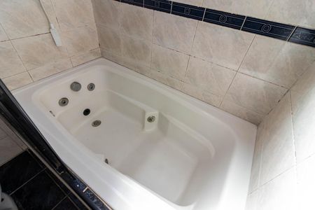 Casa para alugar com 150m², 3 quartos e 2 vagas Casa para alugar com 150m², 3 quartos e 2 vagasBanheiro da Suíte