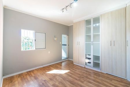 Casa para alugar com 150m², 3 quartos e 2 vagas Casa para alugar com 150m², 3 quartos e 2 vagasSuíte