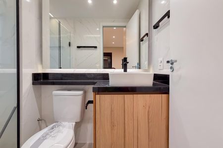 Banheiro de kitnet/studio para alugar com 1 quarto, 28m² em Ipiranga, São Paulo