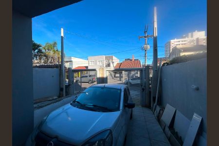 Área externa de casa para alugar com 2 quartos, 160m² em São José, Canoas